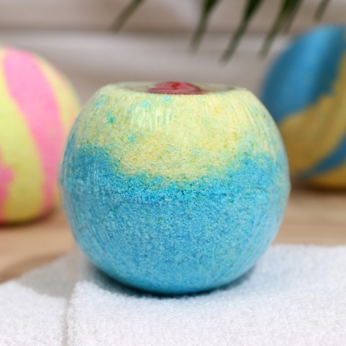 Бомбочка для ванн детская Laboratory Katrin с игрушкой для мальчиков, 135 г Бомбочка для ванн детская Laboratory Katrin с игрушкой для мальчиков, 135 г