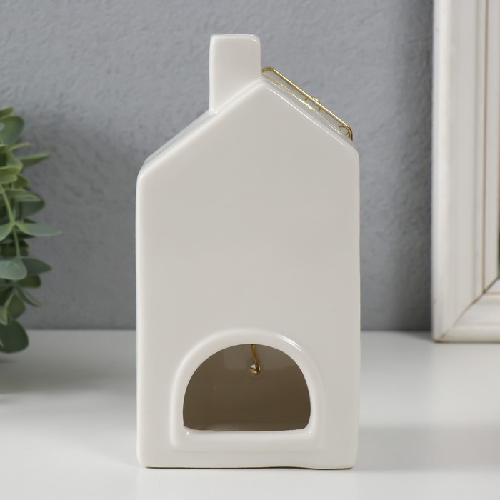 Подсвечник керамика, металл на 1 свечу Подсвечник керамика, металл на 1 свечу "Дом" белый с золотом 9х6,3х16,7 см