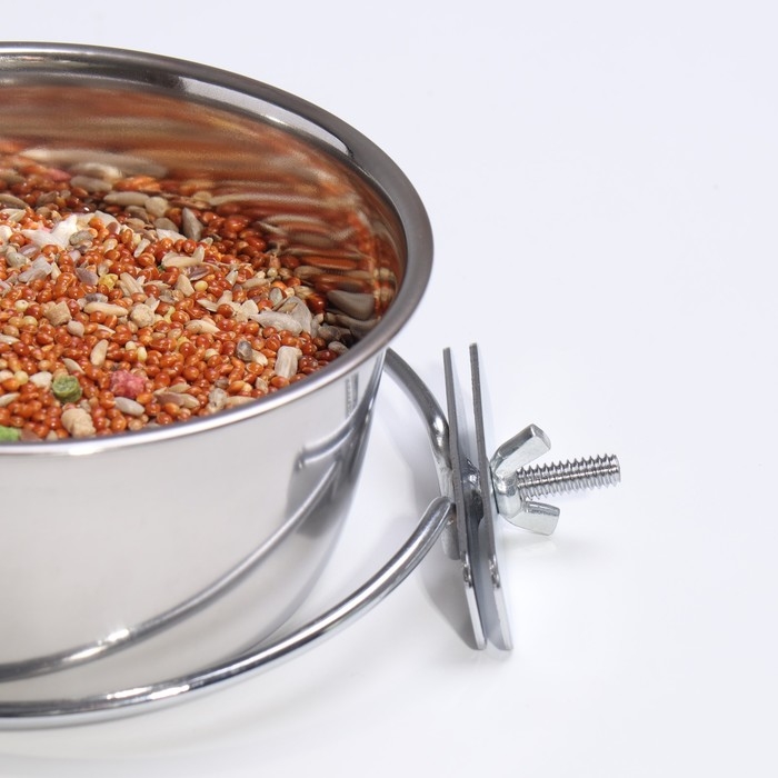 Кормушка для клетки с креплением на винтах, 600 мл Кормушка для клетки с креплением на винтах, 600 мл
