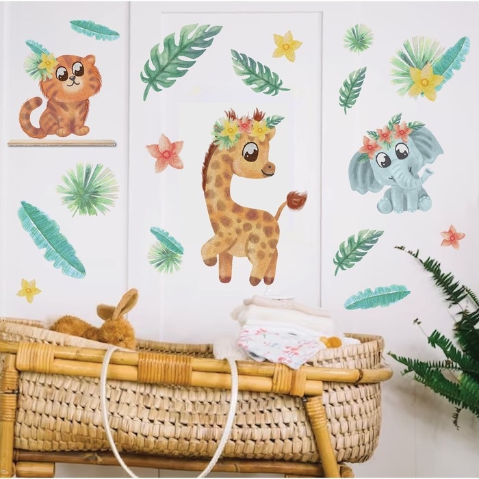 Наклейка интерьерная цветная Наклейка интерьерная цветная "Зверята и экзотические цветы" 50х70 см