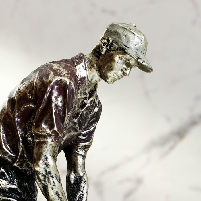 Статуэтка полистоун «Гольфист» 12 х 10 х 33 см