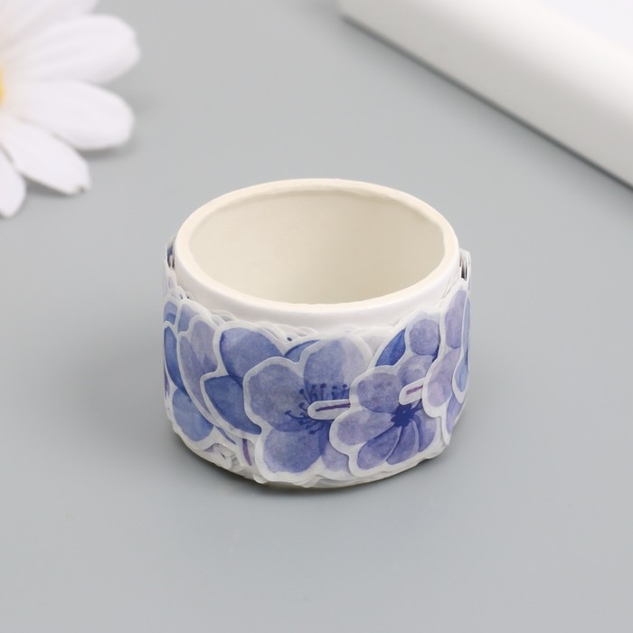 Наклейка бумага Наклейка бумага "Сиреневые цветы" d=2 см 100 шт в рулоне 3,5х2,5 см