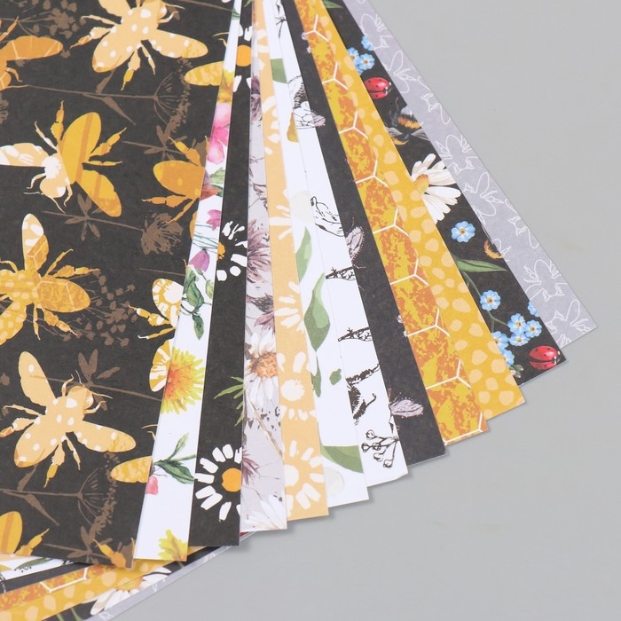 Набор бумаги для скрапбукинга 12 листов 12 дизайнов Набор бумаги для скрапбукинга 12 листов 12 дизайнов "Медовые цветы" 160 гр 15,2х15,2 см