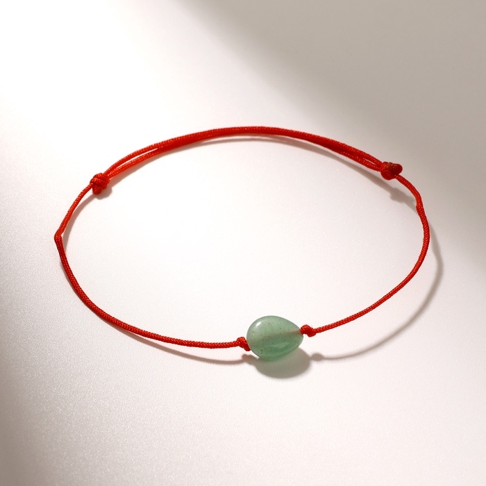 Браслет желаний «Нефрит» на красной нити, длина регулируется Браслет желаний «Нефрит» на красной нити, длина регулируется