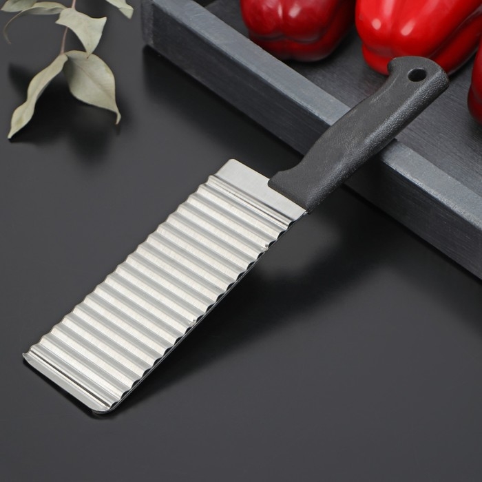 Нож для фигурной резки Доляна «Помощник», 26 см, цвет чёрный Нож для фигурной резки Доляна «Помощник», 26 см, цвет чёрный