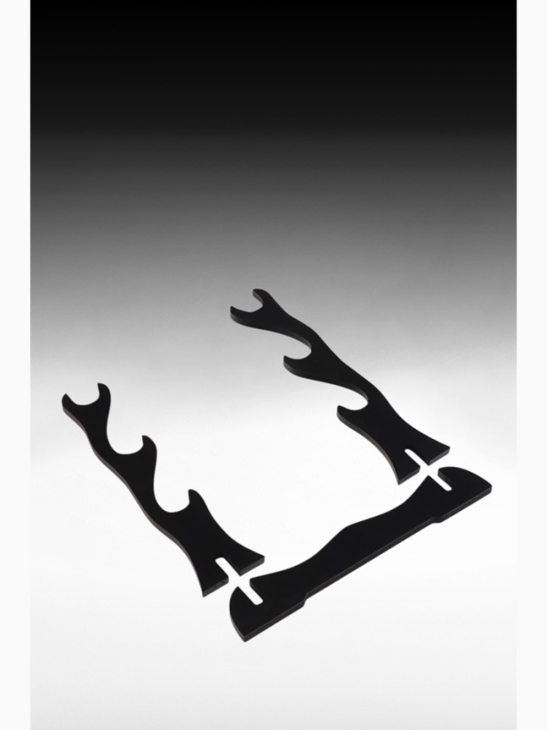 Подставка для сувенирного оружия 3-х ярусная 37 см х 30 см Подставка для сувенирного оружия 3-х ярусная 37 см х 30 см