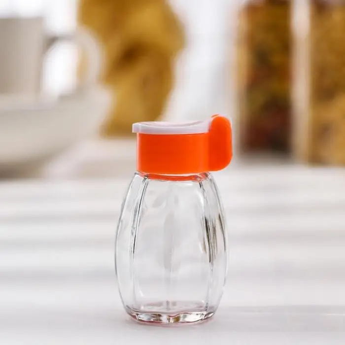 Солонка стеклянная «Яркая», 30 мл, 3,5×7 см, цвет МИКС Солонка стеклянная «Яркая», 30 мл, 3,5×7 см, цвет МИКС