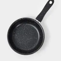 Сковорода Доляна Black Rock, d=14 см, ручка софт тач, антипригарное покрытие, чёрная