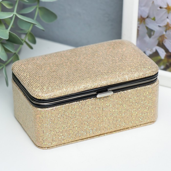 Шкатулка кожзам для украшений  Шкатулка кожзам для украшений "Мелкие квадратики. Золото" 6х7х12 см