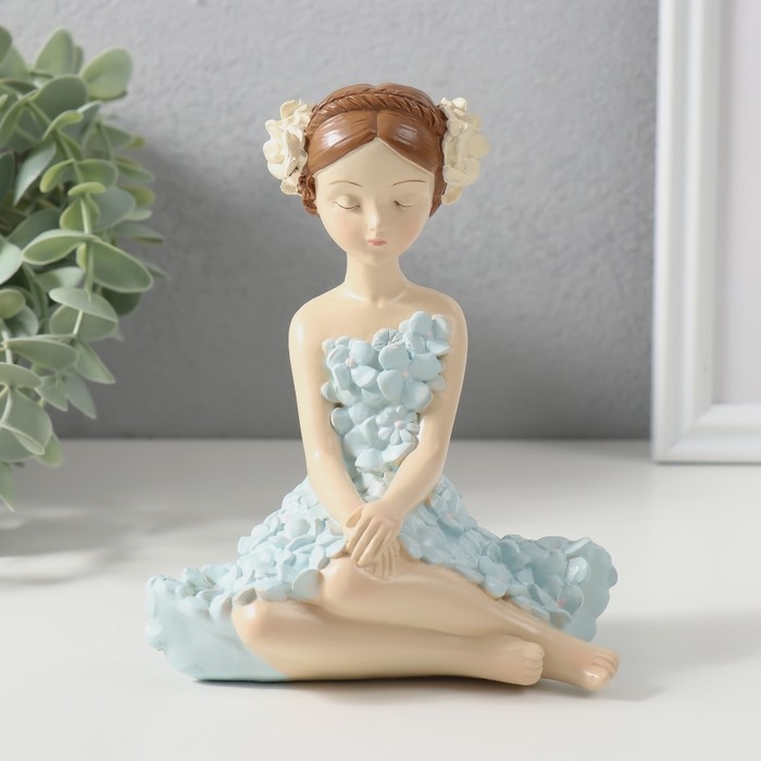 Сувенир полистоун Сувенир полистоун "Девушка в платье из цветов" 13х8х14 см