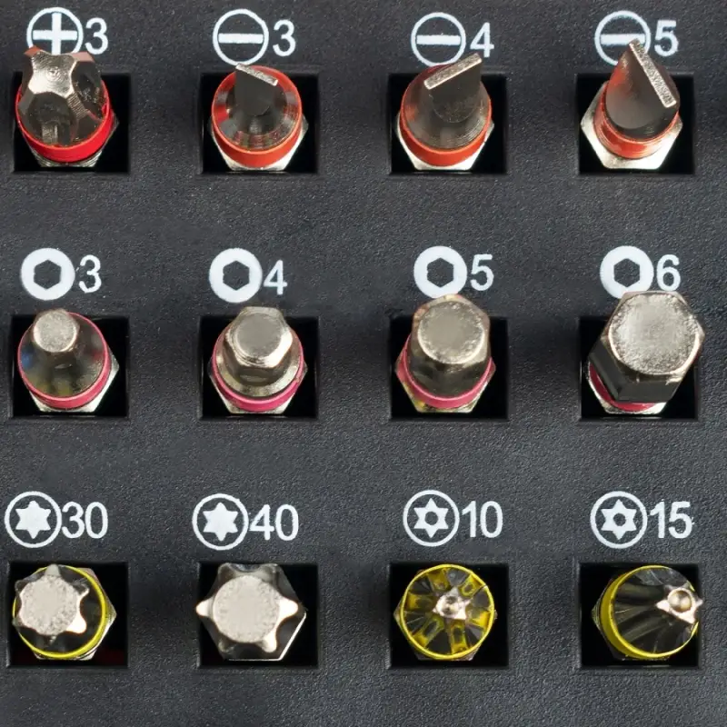 Набор бит (32 предмета) AVS KB32