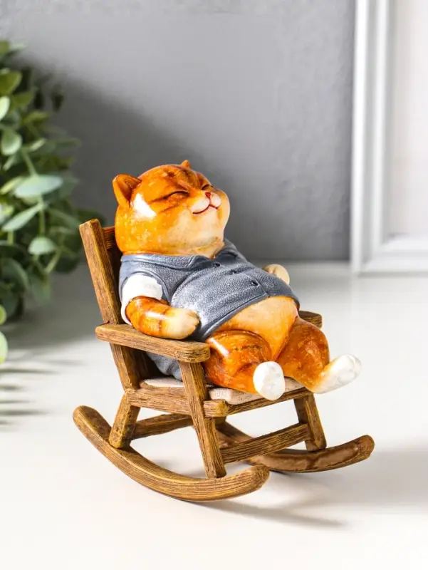 Сувенир полистоун лак "Пухлый кот в жилете, на кресле-качалке" 12х7,7х13,5 см