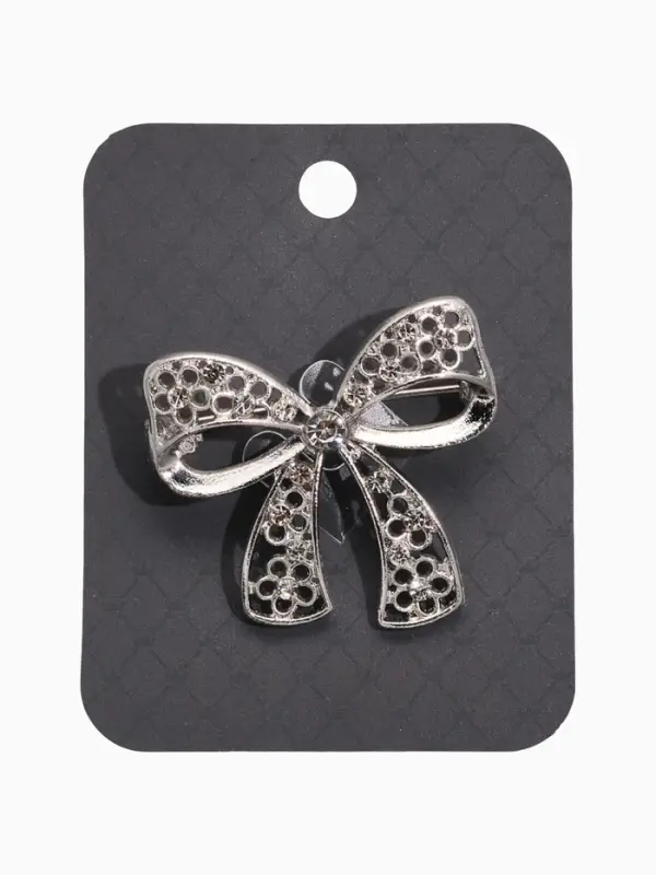 Брошь &laquo;Бант&raquo;, белая в серебре