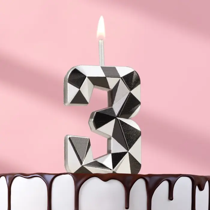 Свеча для торта «Алмаз», цифра 3, серебристый металлик Свеча для торта «Алмаз», цифра 3, серебристый металлик