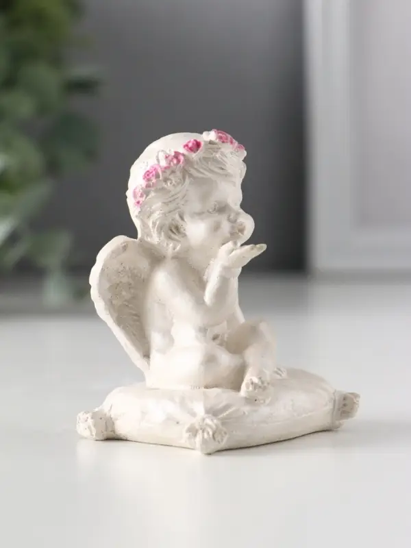 Фигура «Ангел на подушке». 6.5×5×4.5 см, перламутр