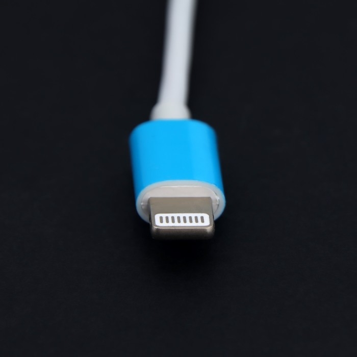 Переходник Luazon, с Lightning на Jack 3.5, музыка + гарнитура, от iOS 10.3, белый Переходник Luazon, с Lightning на Jack 3.5, музыка + гарнитура, от iOS 10.3, белый