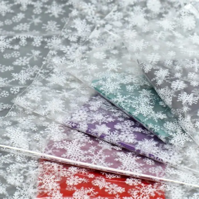 Пакет подарочный новогодний с жёстким дном «Снежинки», 6 х 8 х 30 см Пакет подарочный новогодний с жёстким дном «Снежинки», 6 х 8 х 30 см