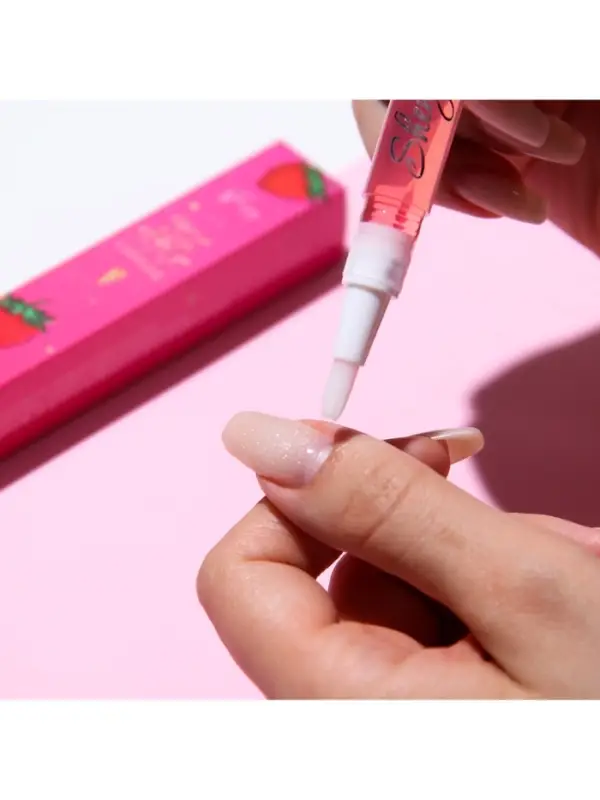 Масло для кутикулы в карандаше &laquo;Клубника&raquo;