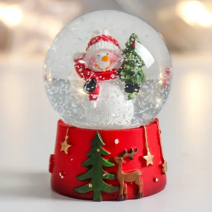 Сувенир полистоун водяной шар Сувенир полистоун водяной шар "Снеговик с ёлочкой" 4,5х4,5х6,5 см