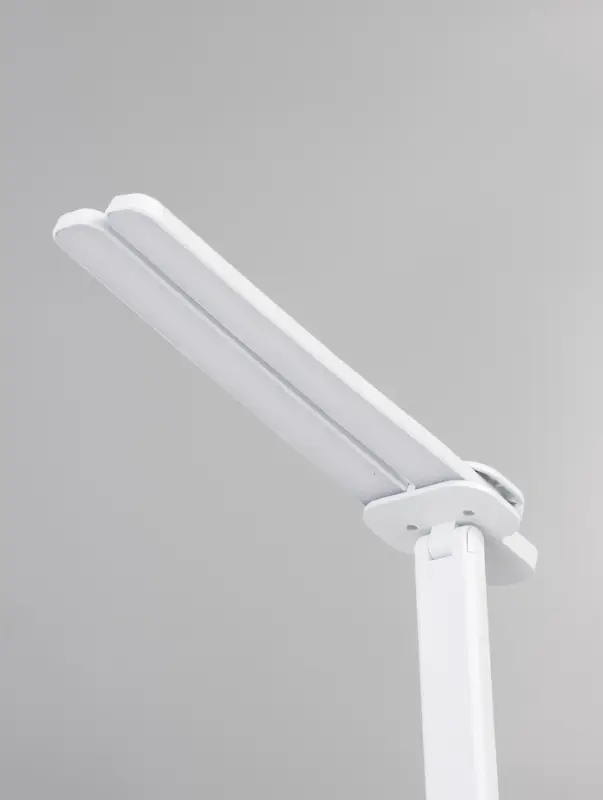 Настольная лампа сенсорная &laquo;Раздвижная&raquo; LED 15 Вт АКБ USB белый 45&times;30&times;17 см RISALUX
