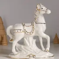 Сувенир керамика "Конь с седлом и сбруей" белый с золотом 15,5х8х17,5 см