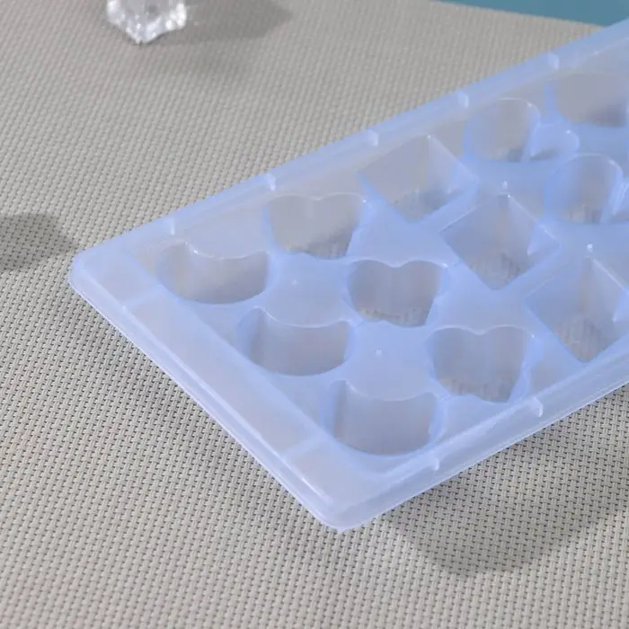 Форма для льда, 22×11×2 см, 18 ячеек, цвет МИКС Форма для льда, 22×11×2 см, 18 ячеек, цвет МИКС