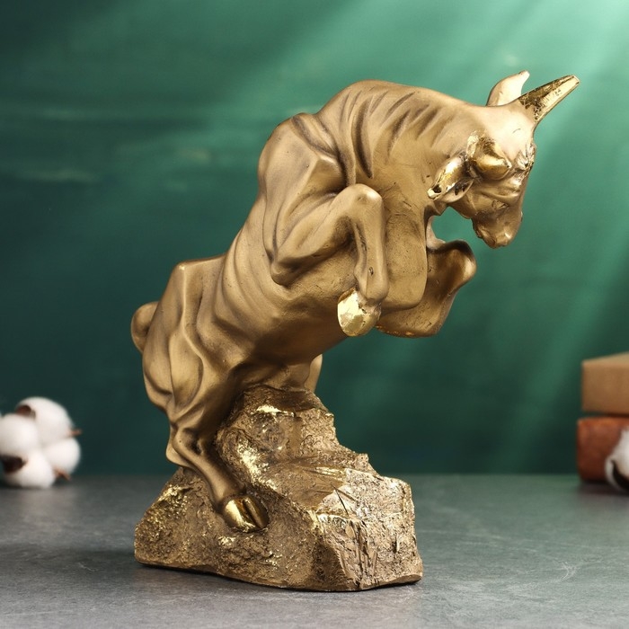 Фигура  Фигура "Бык на камне" 21х25х9см, бронза