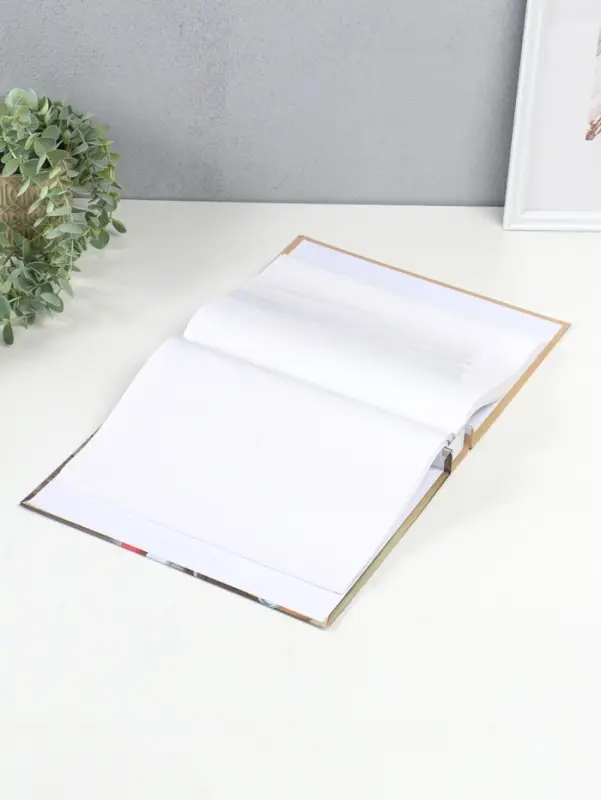 Фотоальбом на 200 фото 13х18 см "Медведь в шарфе, красные розы" в коробке 5,5х23,5х29,5 см   1096272