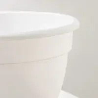 Горшок для цветов с поддоном «Антик», 3,6 л, d=22 см, цвет белый Горшок для цветов с поддоном «Антик», 3,6 л, d=22 см, цвет белый