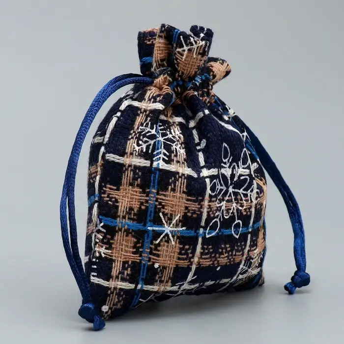 Мешочек подарочный холща «Снежный лес», снежинки, 10 х 12 см +/- 1.5 см