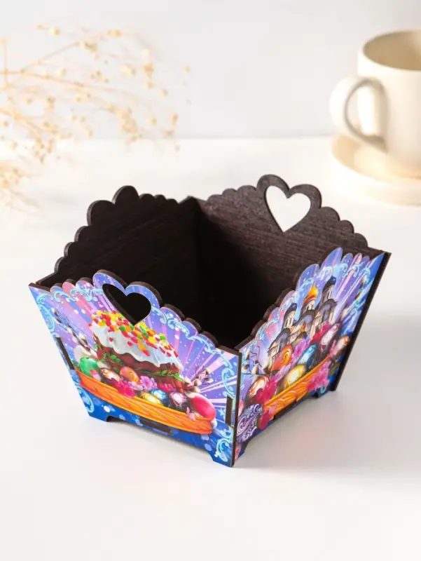 Конфетница квадратная или подставка под пасхальный кулич №2.  10х13х13,5 см