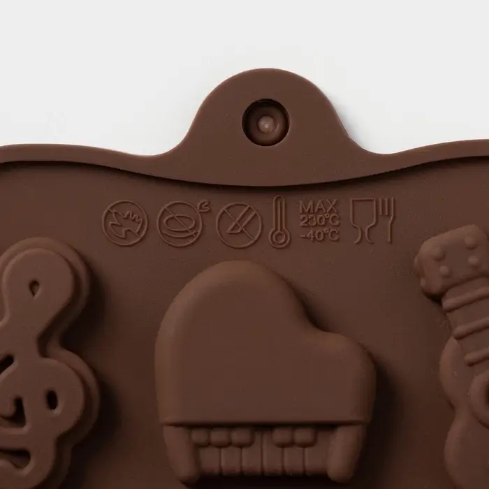 Форма для шоколада Доляна &laquo;Музыкальные инструменты&raquo;, силикон, 21.5&times;10.5 см, 14 ячеек, коричневая