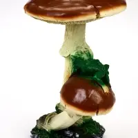 Садовая фигура 43 х_ х _ см зеленый полистоун Гриб тройной с двумя лягушками