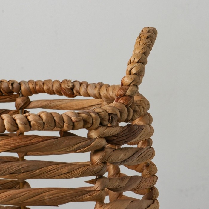 Корзина плетеная, 26/22х29/34 см, камыш Корзина плетеная, 26/22х29/34 см, камыш