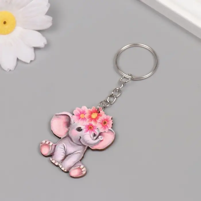 Брелок дерево  Брелок дерево "Слонёнок с цветным венком" 4,1х3,5х0,3 см