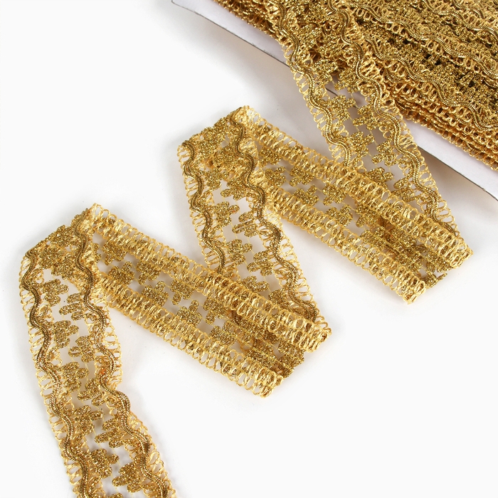 Тесьма золотая 3,6 см, в рулоне 15 метров Тесьма золотая 3,6 см, в рулоне 15 метров