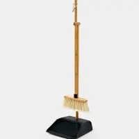 Щетка с совком "Meli Loft" бамбуковый держатель, цвет черный 26х24х96 см Щетка с совком "Meli Loft" бамбуковый держатель, цвет черный 26х24х96 см