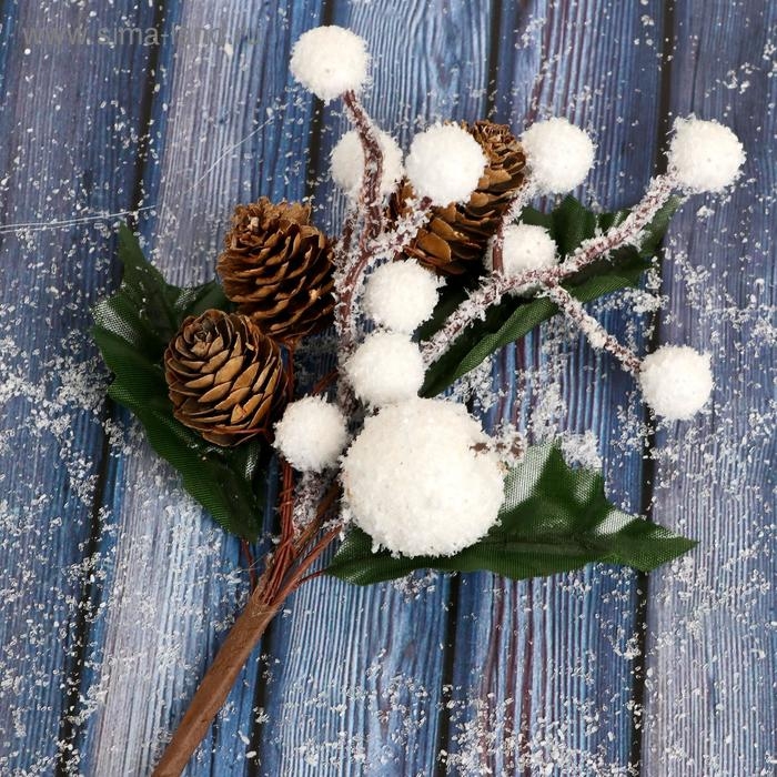 Декор  Декор "Зимнее очарование" яблоки ягоды в белом шишки, 22 см