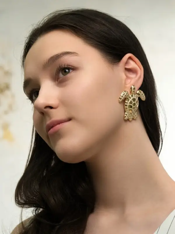 Серьги &laquo;Морской мир&raquo;, черепаха, белые в золоте