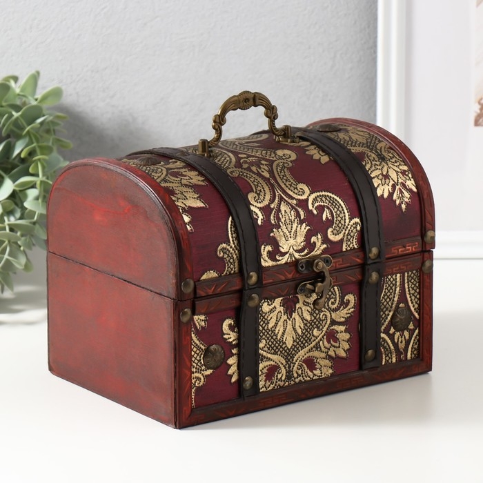 Шкатулка сундук дерево "Китайские огурцы на красном" 20х15х15,5 см