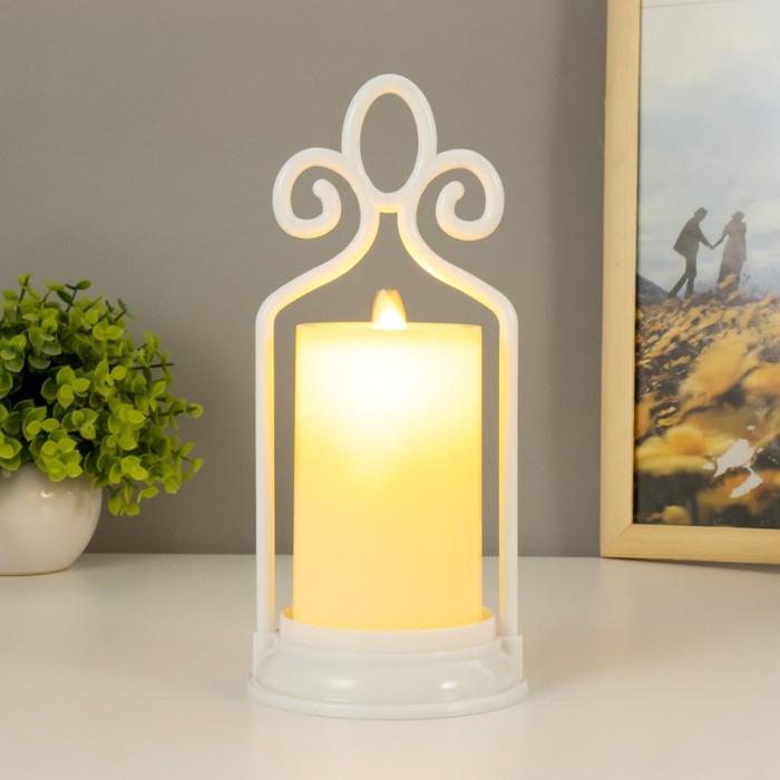 Ночник Ночник "Свеча на подсвечнике" LED от батареек 3хААА белый 11х11х25 см RISALUX