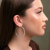 Серьги-кольца со стразами d=5.5 см, белые в серебре