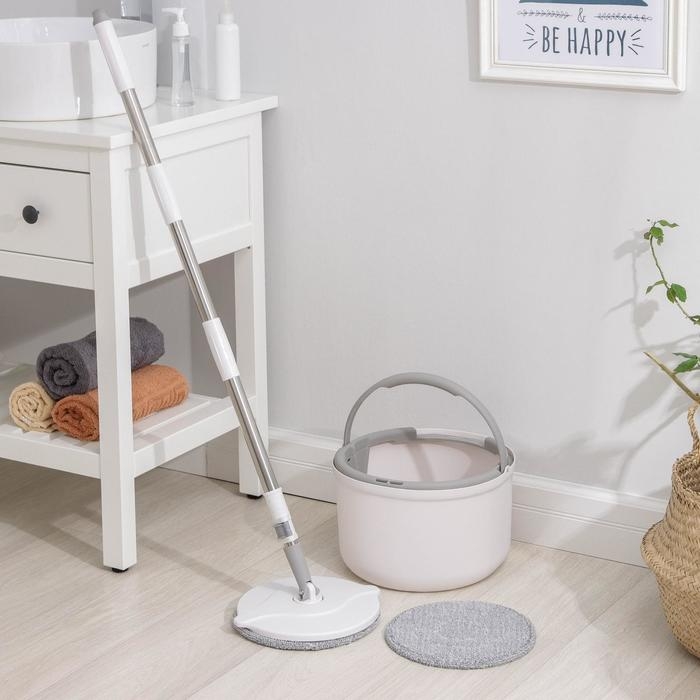 Швабра с отжимом и ведро, насадка из микрофибры Швабра с отжимом и ведро, насадка из микрофибры