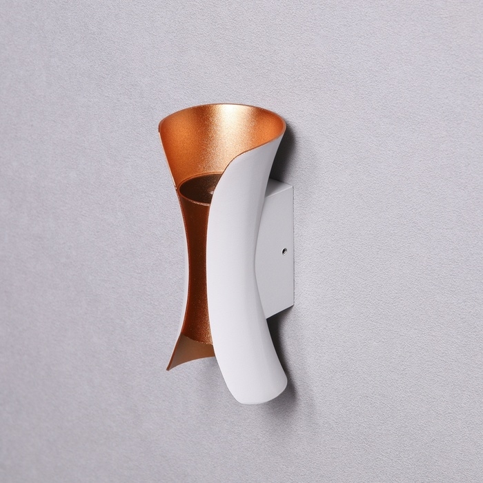 Светильник фасадный «Элегант», FSD-090, 6 Вт, 3000К, IP65, 220 В, металл, бело-золотистый