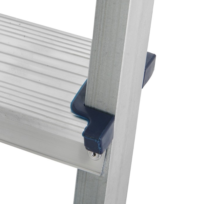 Стремянка ТУНДРА, оцинкованная, 7 ступеней Стремянка ТУНДРА, оцинкованная, 7 ступеней