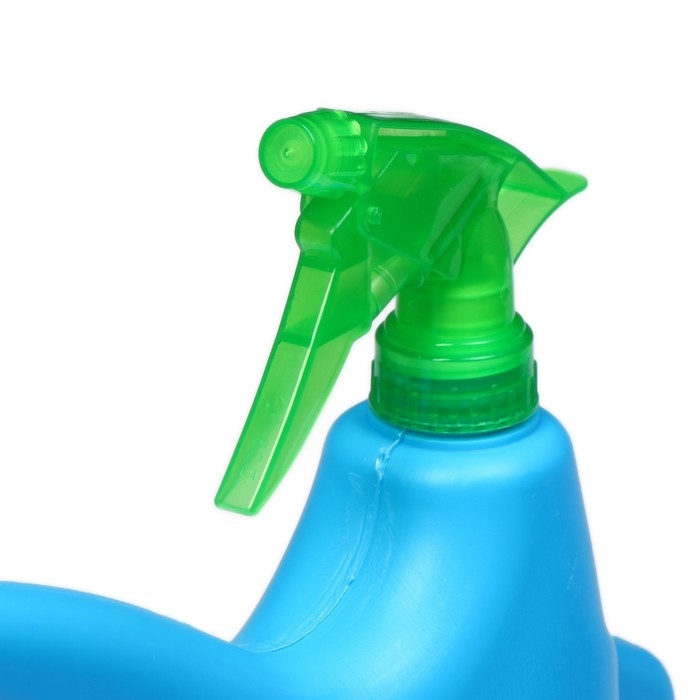 Лейка, 2 л, с распылителем, цвет МИКС Лейка, 2 л, с распылителем, цвет МИКС