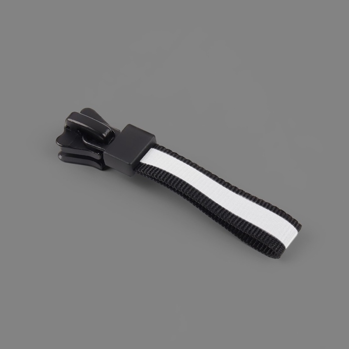 Бегунок автоматический светоотражающий для молнии «Трактор», №8, 10 шт, цвет чёрный Бегунок автоматический светоотражающий для молнии «Трактор», №8, 10 шт, цвет чёрный