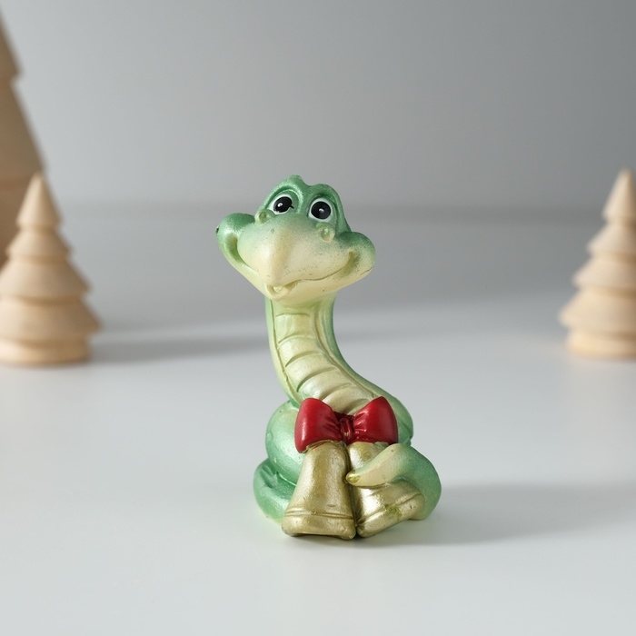 Сувенир полистоун Сувенир полистоун "Змейка с колокольчиками/звездой" МИКС 3,5х3,5х6,5 см