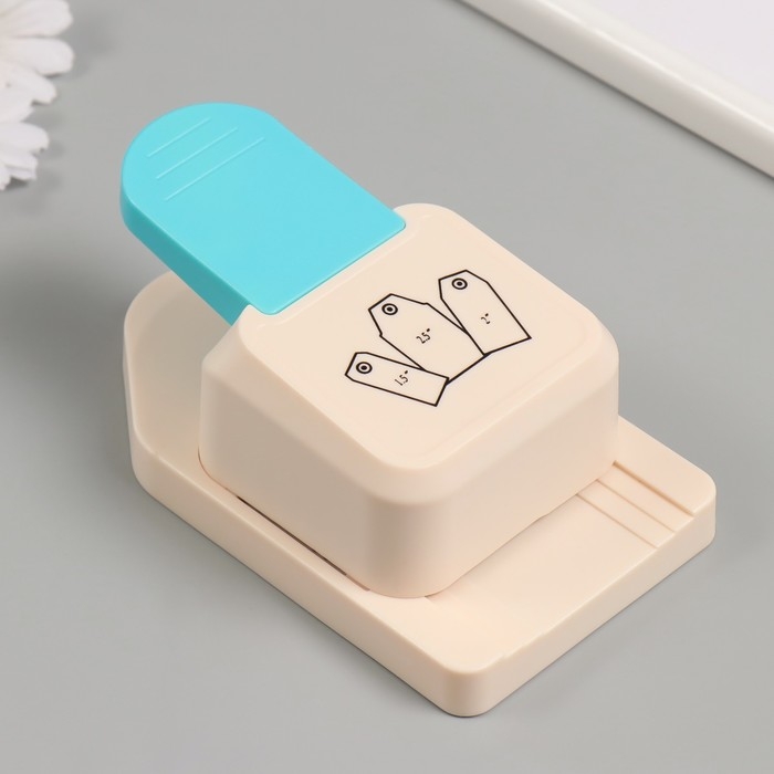 Дырокол фигурный 3в1 рисунок 3,8/5/6,3 см Дырокол фигурный 3в1 рисунок 3,8/5/6,3 см "Тег" 9х14,9х6,3 см