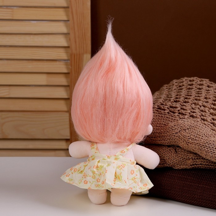 Кукла «Идол», розовые волосы, в жёлтом платье Кукла «Идол», розовые волосы, в жёлтом платье